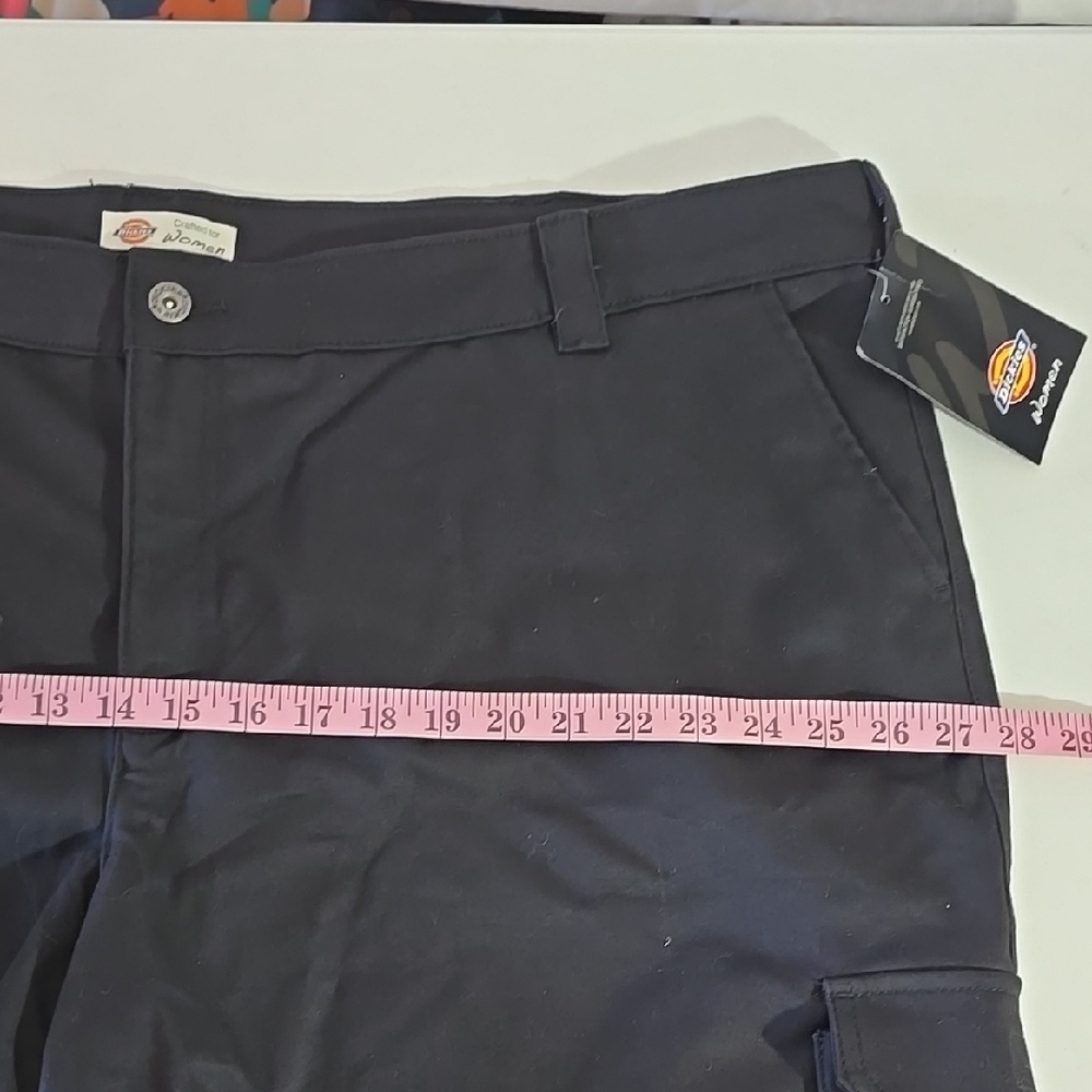 Dickies Cargo Shorts - Picture 7 of 14